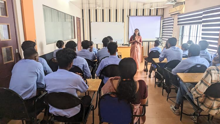 Industry Talk For Aviation Students By Chitra Maam Director Heavenly Holidays